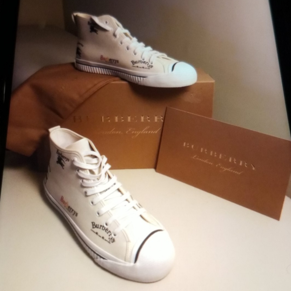 Authentic Burberry sneakers